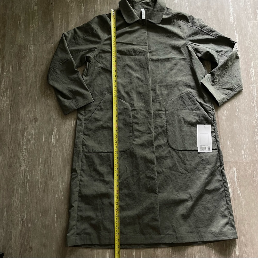 Lululemon Lightweight Collared A-Line Coat Jacket in Grey Sage (green grey) - Picture 8 of 11